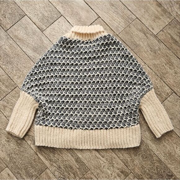 Simply Noelle Cozy Chunky Knit Two-tone Open Front Cardigan Sweater - Picture 11 of 11